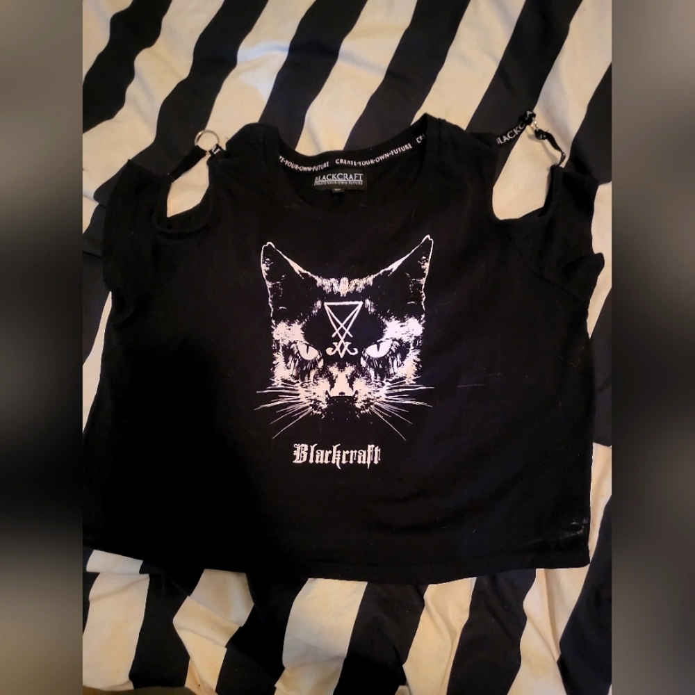 Blackcraft Women's Black Crop Top